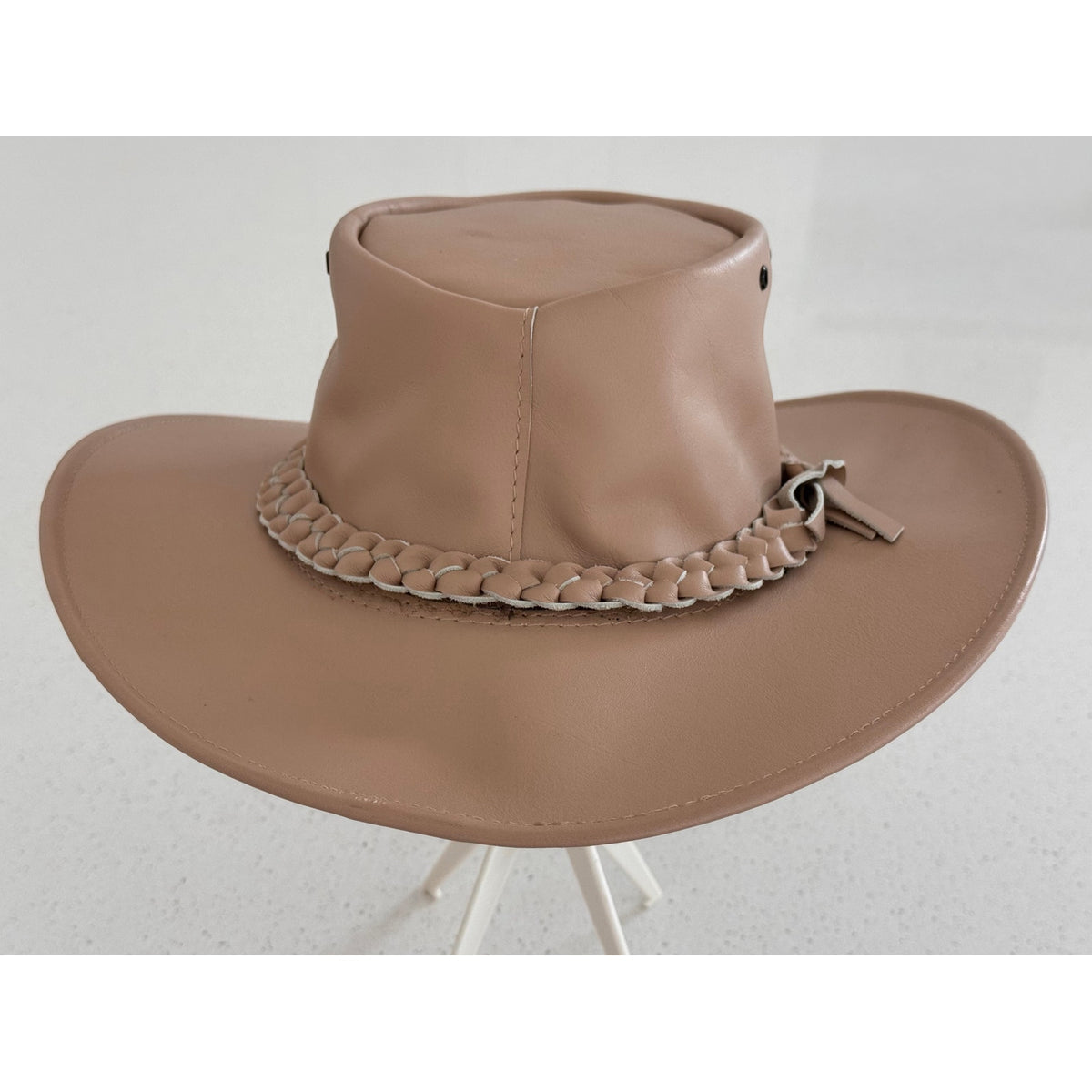 Authentic Bronco Hats New Zealand Hand-Crafted Leather Bushman Hat – Nude/Sand