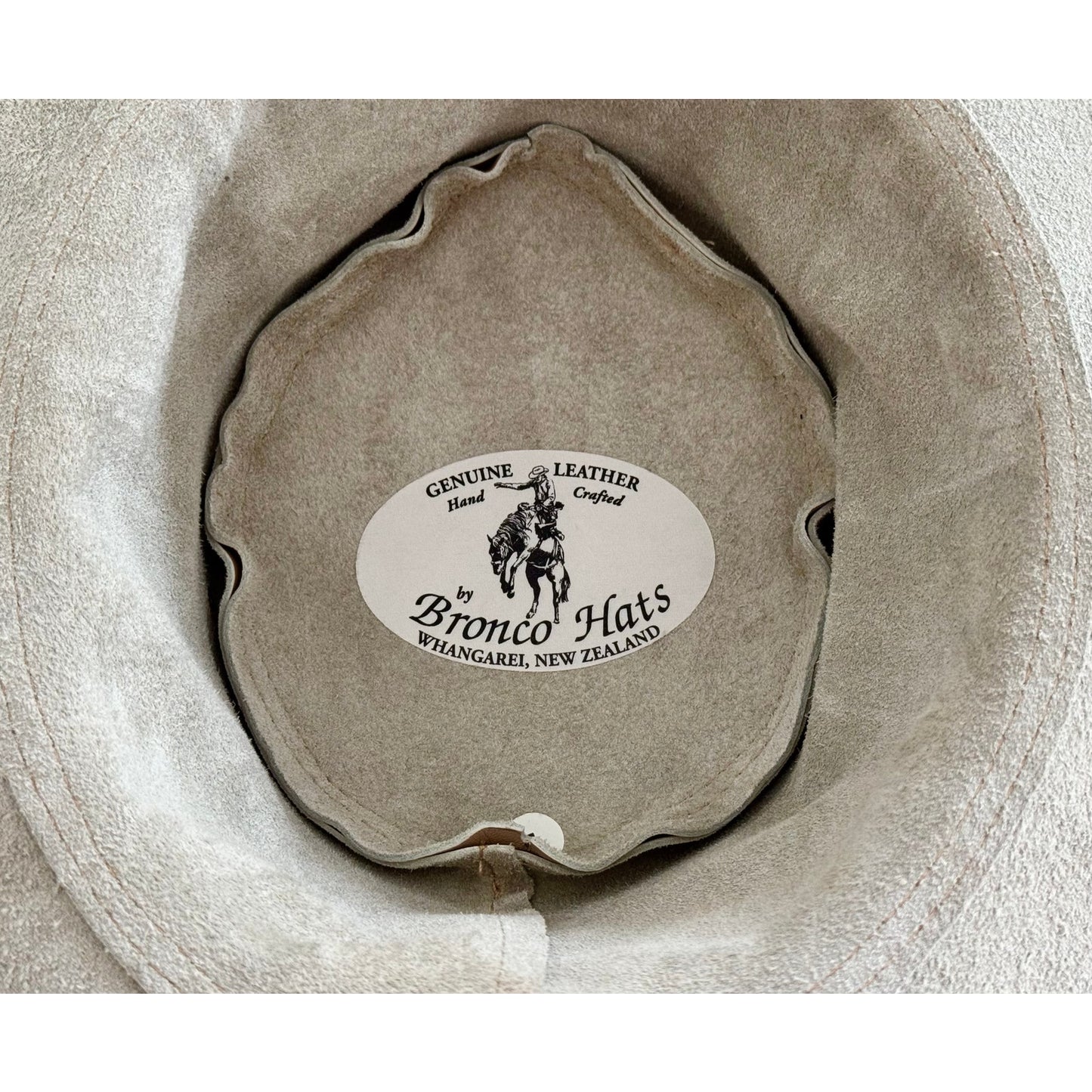 Authentic Bronco Hats New Zealand Hand-Crafted Leather Bushman Hat – Nude/Sand
