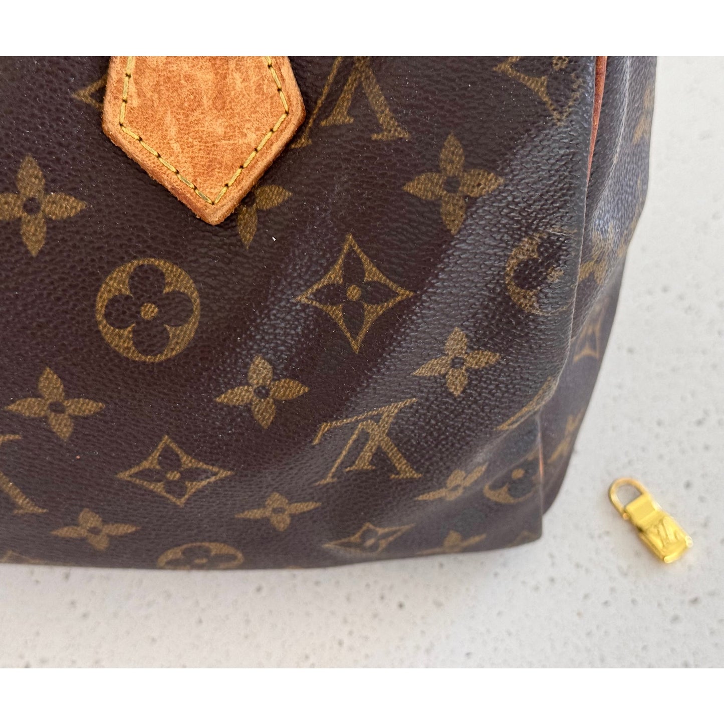 Vintage Louis Vuitton Monogram Speedy 25 (January 2001)