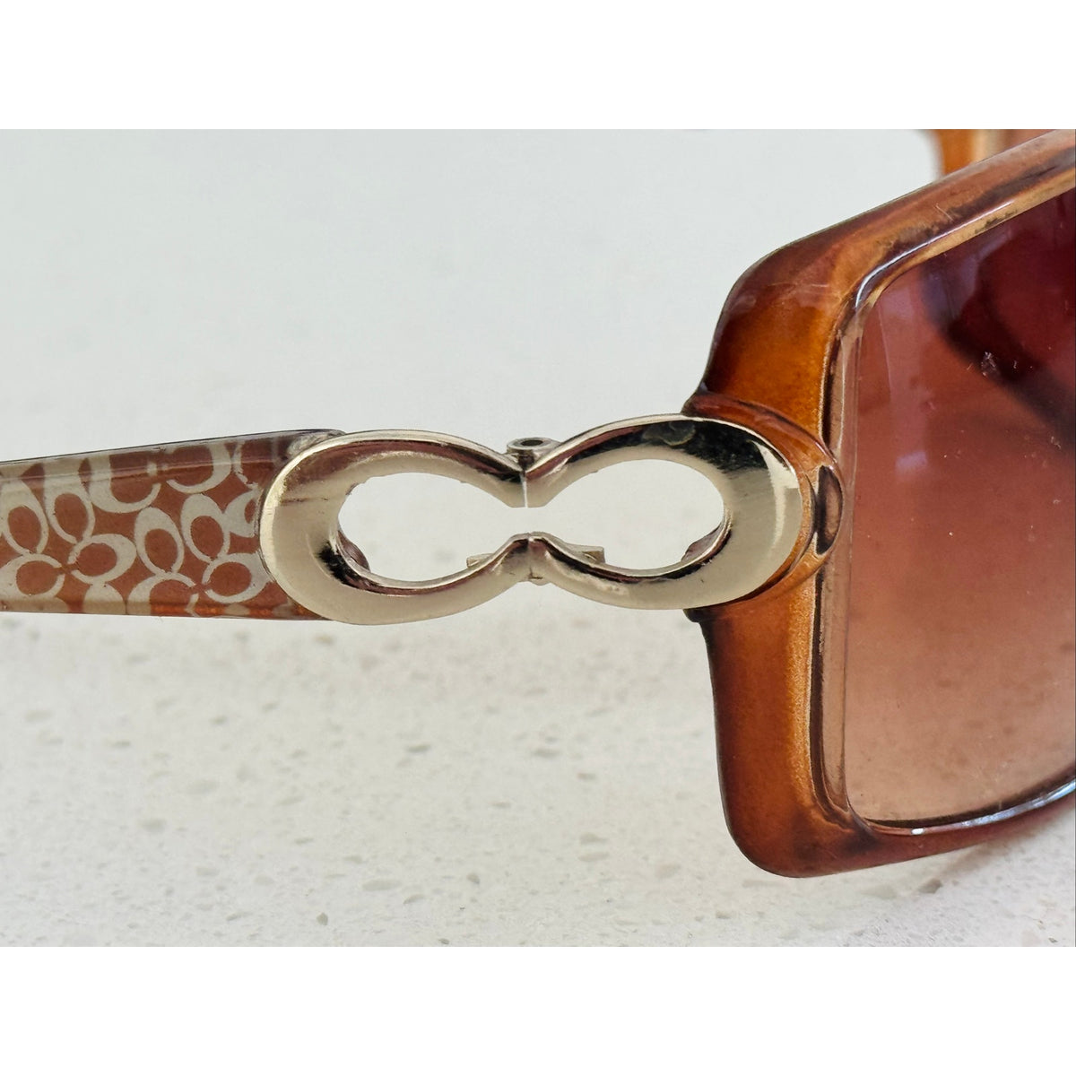 Coach Amber Tortoise Sunglasses C Hinge with Signature Hard Case Y2K