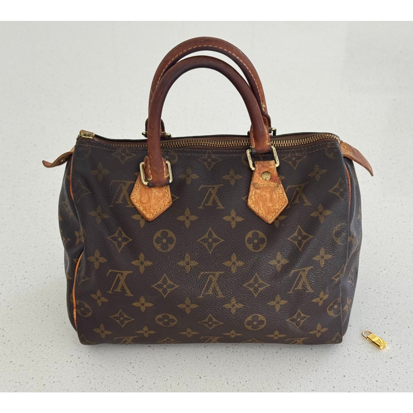 Vintage Louis Vuitton Monogram Speedy 25 (January 2001)