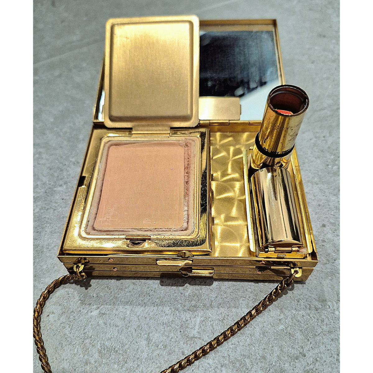 Vintage Miniaudiere & Makeup Gold Basket Weave Compact Purse Case