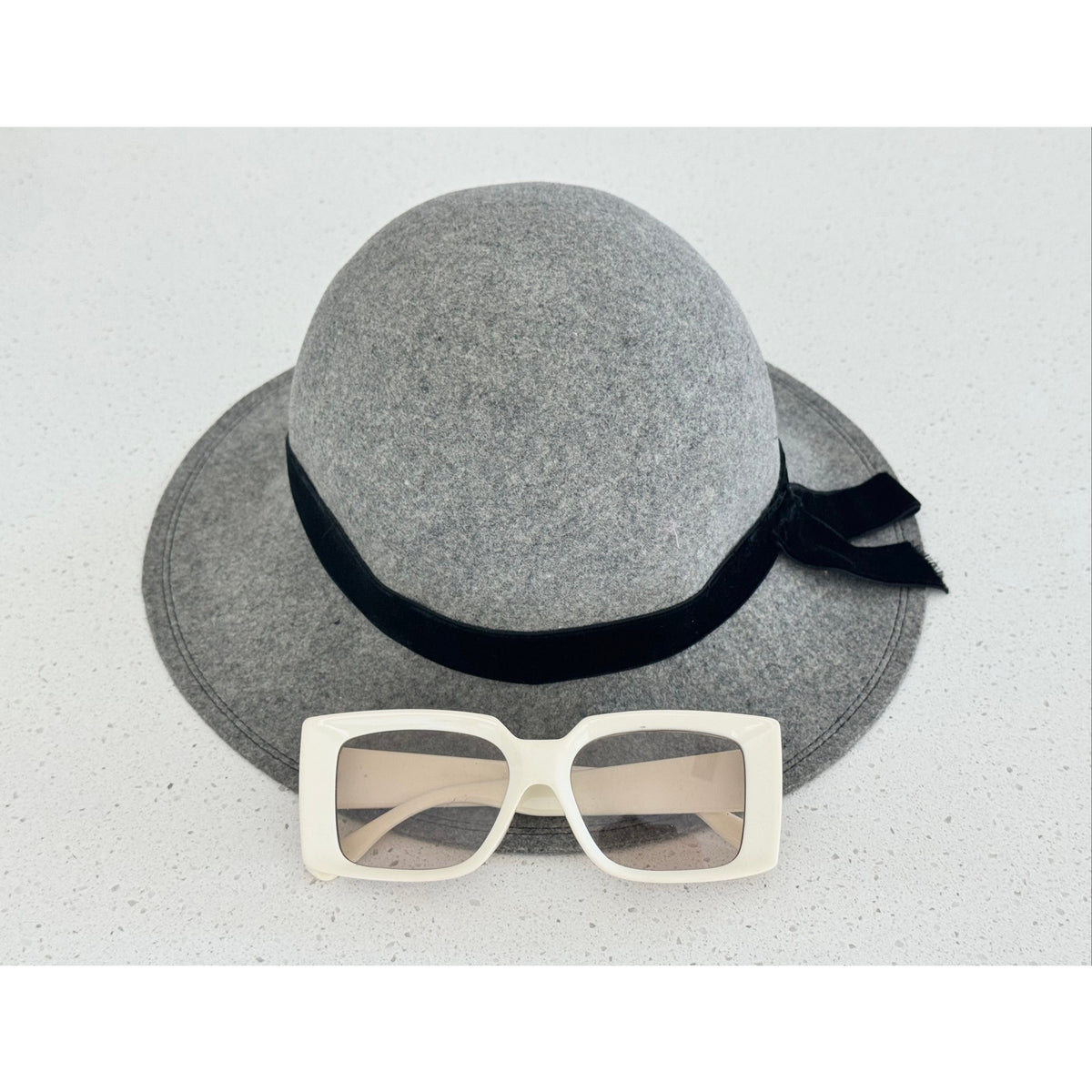 Vintage Betmar New York Grey Felt Hat Wide Brim Ribbon Trim | Sunglasses