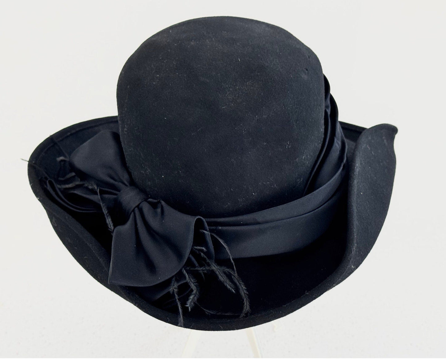 Betmar Black Wool Felt Cloche Hat Bow & Feather Accents | Original Tag | Includes Sunglasses