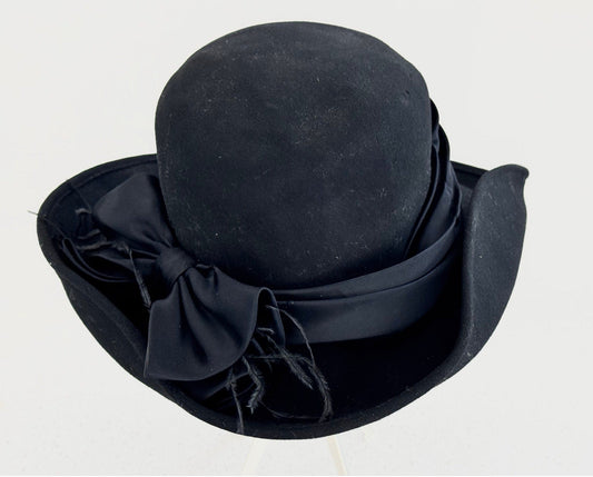 Betmar Black Wool Felt Cloche Hat Bow & Feather Accents | Original Tag | Includes Sunglasses